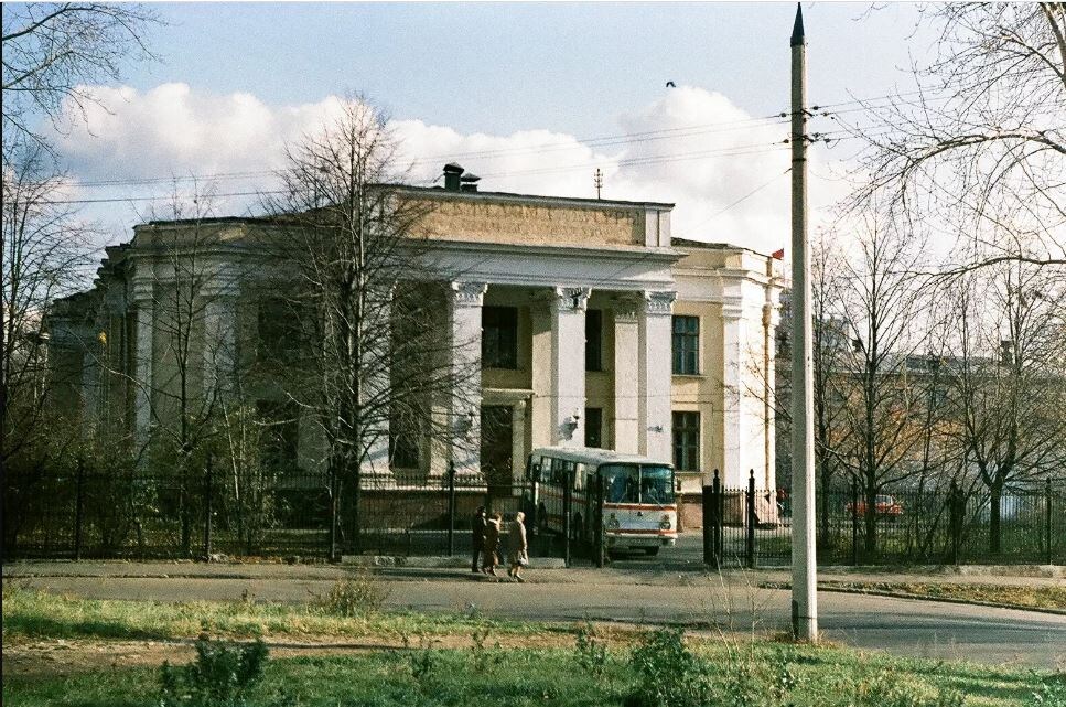 Дом пионеров имени Павлика Морозова. Конец 1970-х, фото с сайта pastvu.com