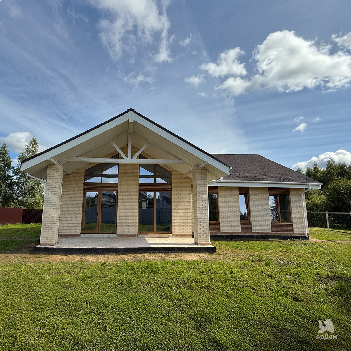 Дом со "вторым светом" 160м²