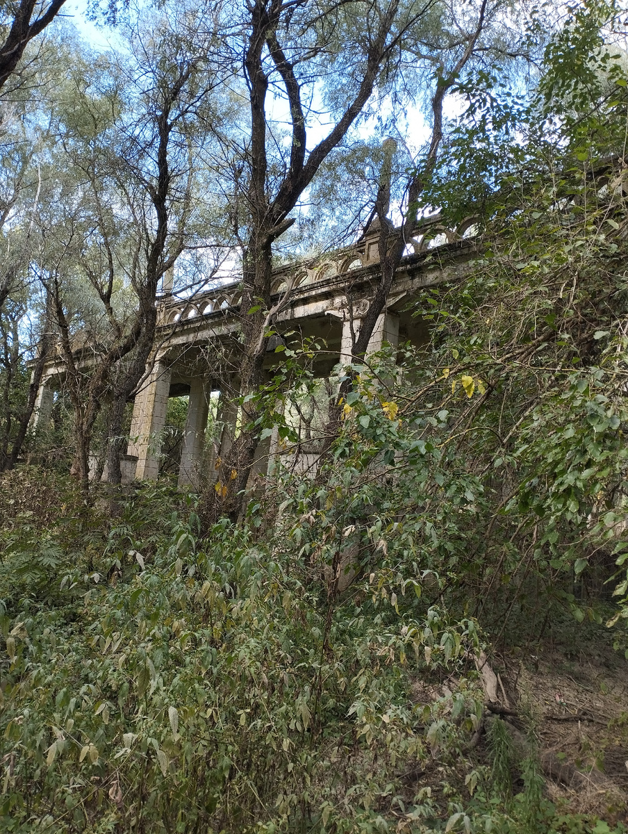 Головной шлюз 