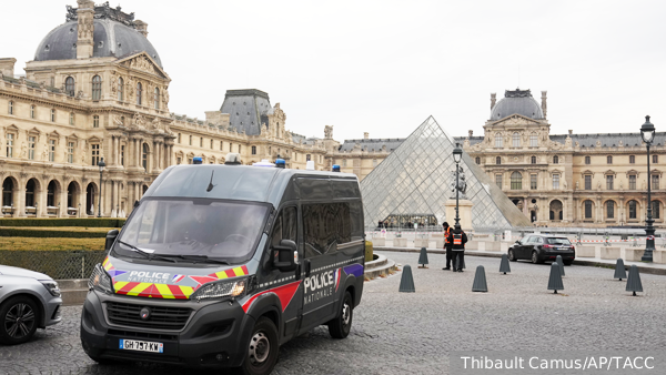     Фото: Thibault Camus/AP/ТАСС   
 Текст: Валерия Вербинина