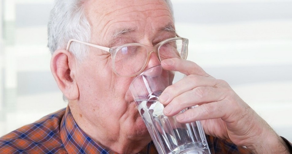 Если все три проявления есть — значит, вода действует, почки работают.
