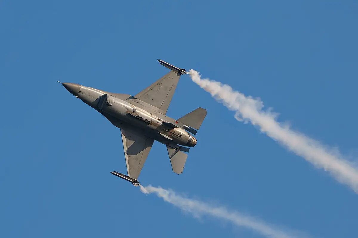    F-16. © wikipedia.org