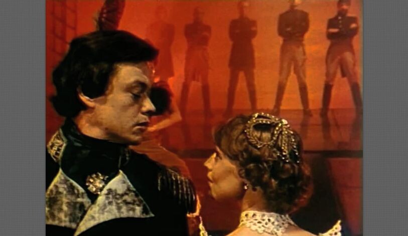 Николай Караченцов и Елена Шанина исполняли главные роли в знаменитой постановке