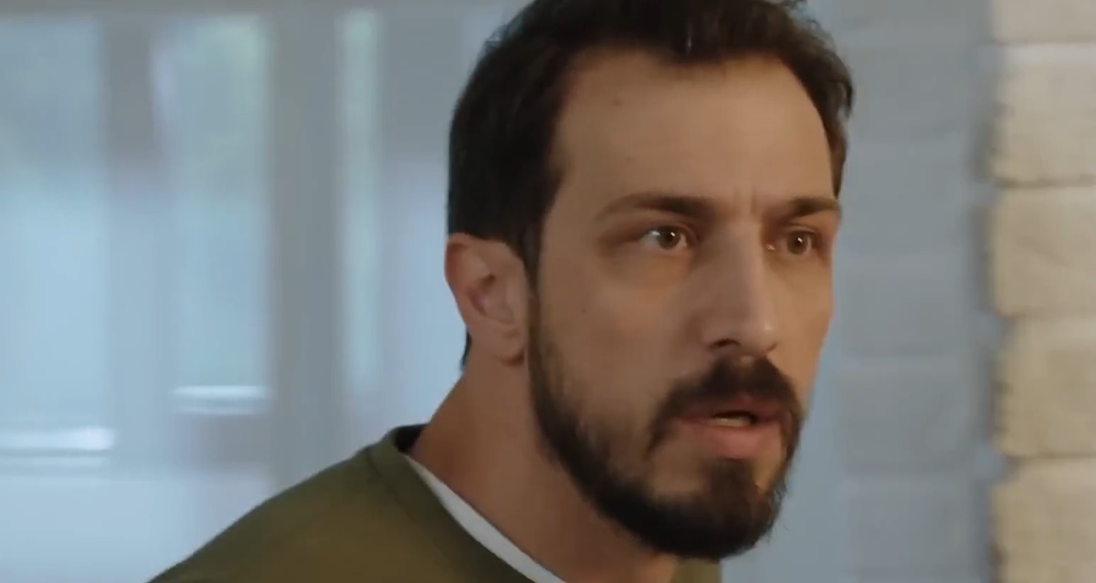 Мустафа. Сериал "Клюквенный щербет", кадр из 109 серии