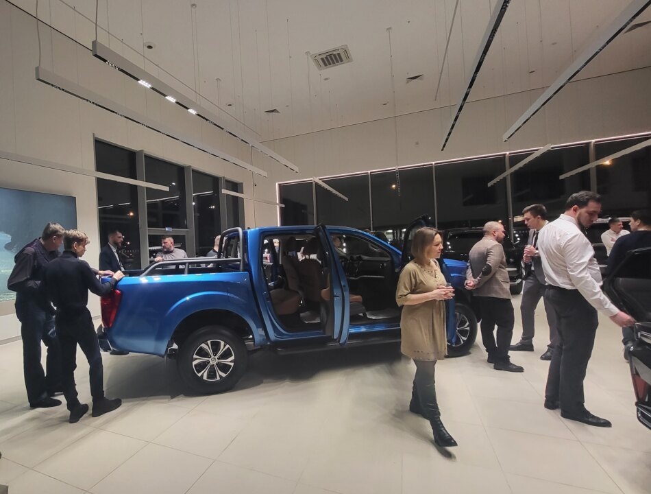    Dongfeng из-за смены дистрибьютора оказался одним из рекордсменов по числу закрытий салонов. Некоторые партнеры марки, как например, в Новосибирске и Барнауле, уже перезаключили договор с компанией. Фото из архива «КС»