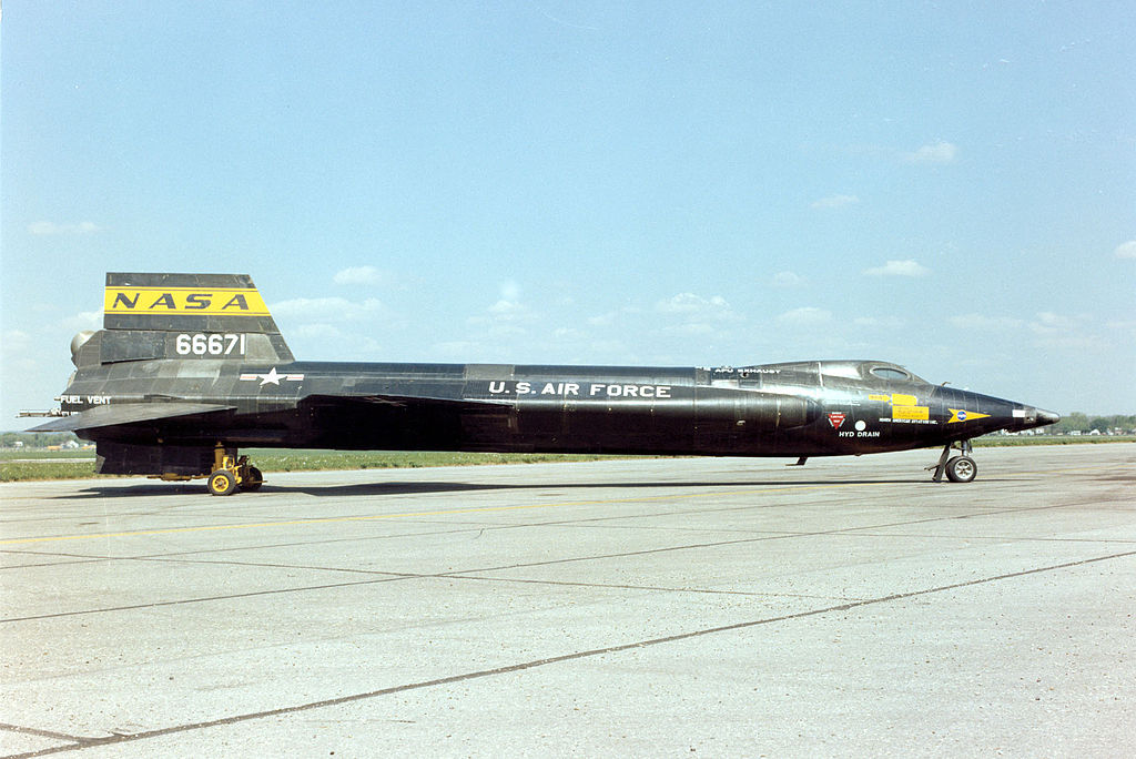 X-15A-2 вид в профиль.
