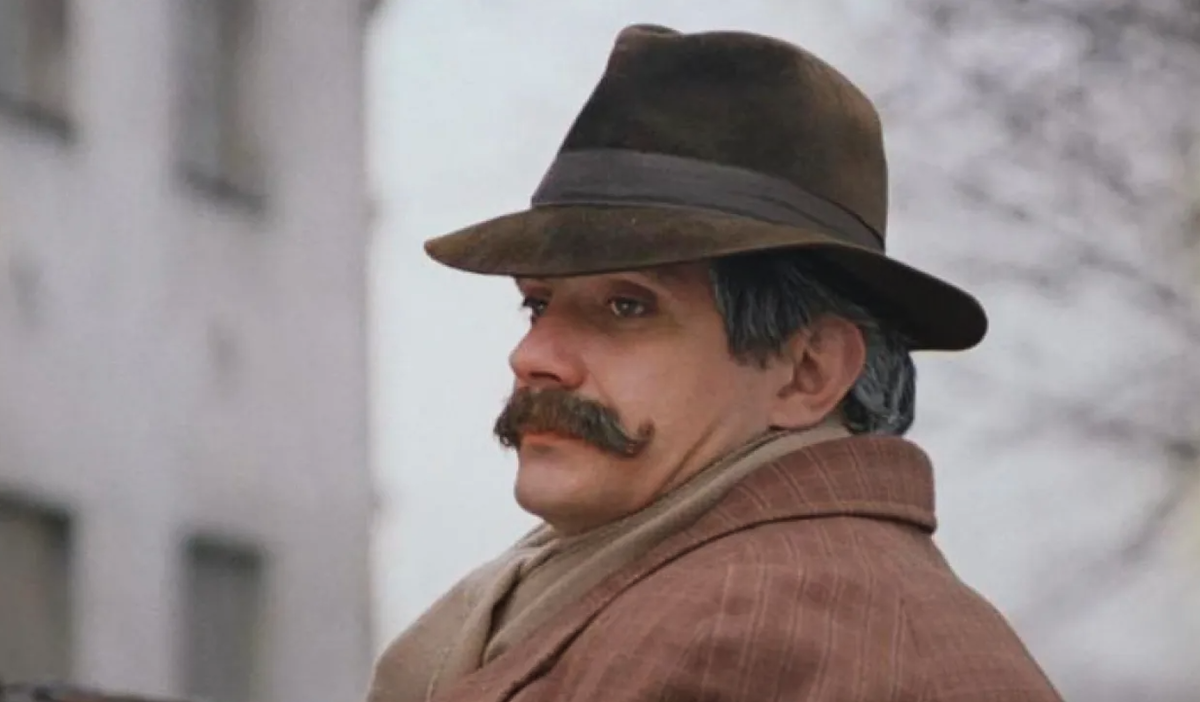    Никита Михалков. Кадр из фильма "Приключения Шерлока Холмса и доктора Ватсона. Собака Баскервилей" (1981) / "Ленфильм"