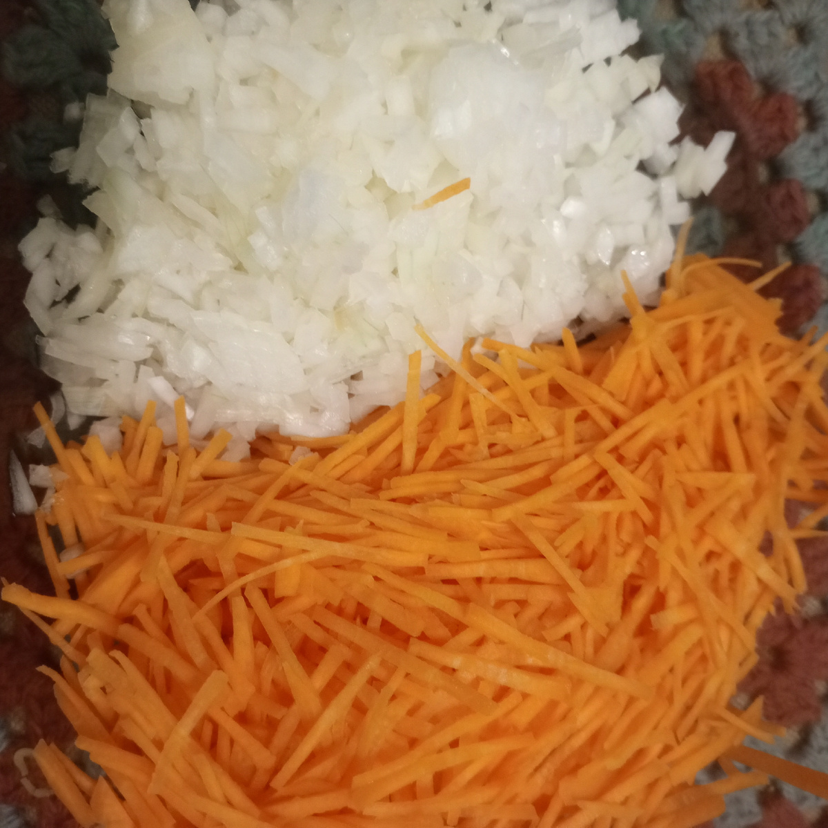 Морковь и лук для зажарки