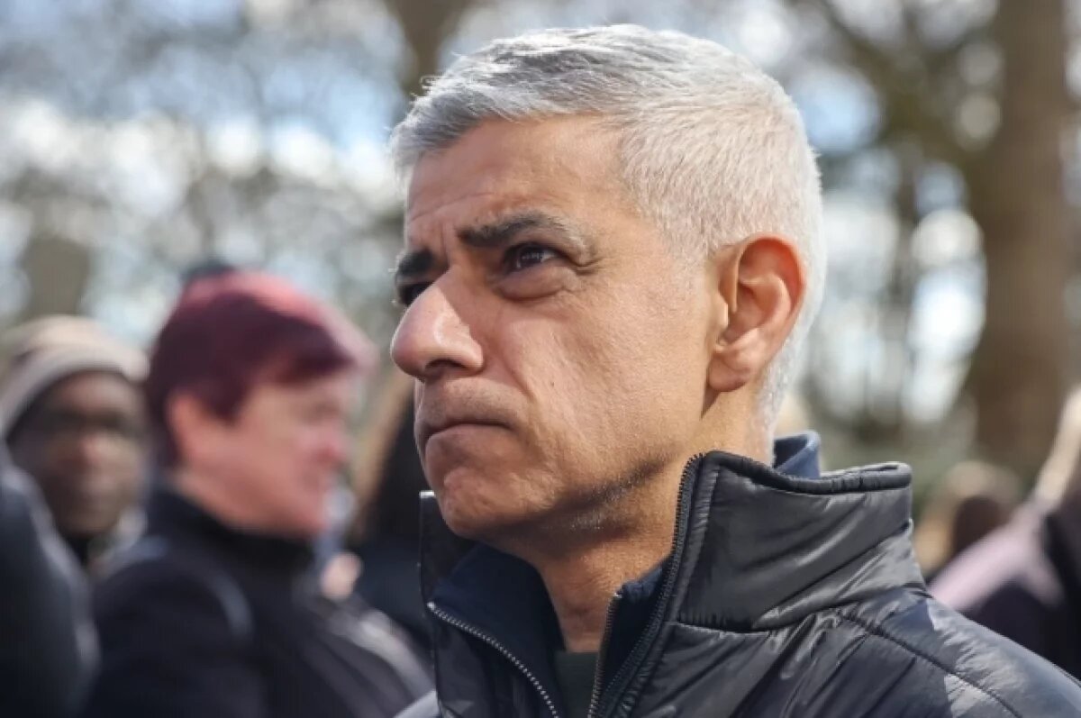    Daily Express: мэр Лондона Хан знал и молчал о бандах педофилов в городе