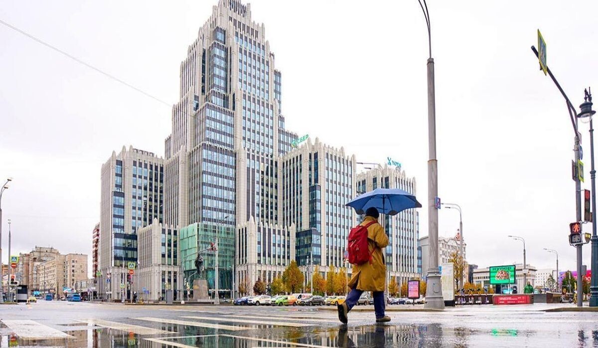     Дождливая Москва. Источник: mos ru Автор фото: Пресс-служба Мэра и Правительства Москвы