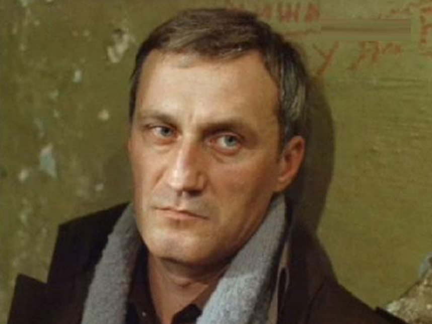 Кадр из фильма. Юрий Беляев в роли Александра