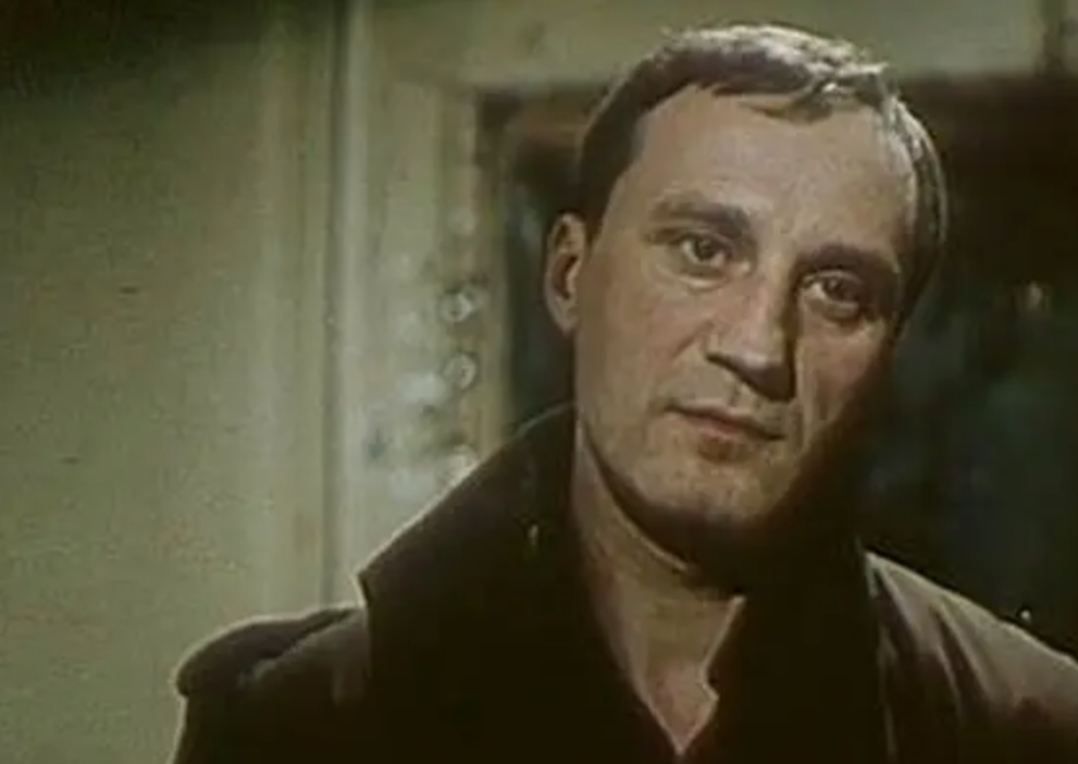 Кадр из фильма «Единожды солгав…»