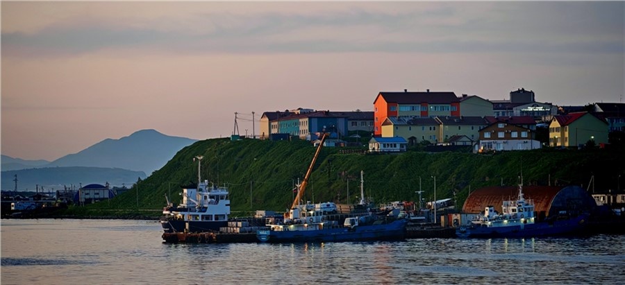 В порту Южно-Курильска
