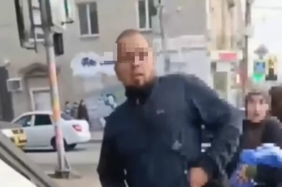    Бастрыкин заинтересовался нападением приезжего с перцовкой на челябинку