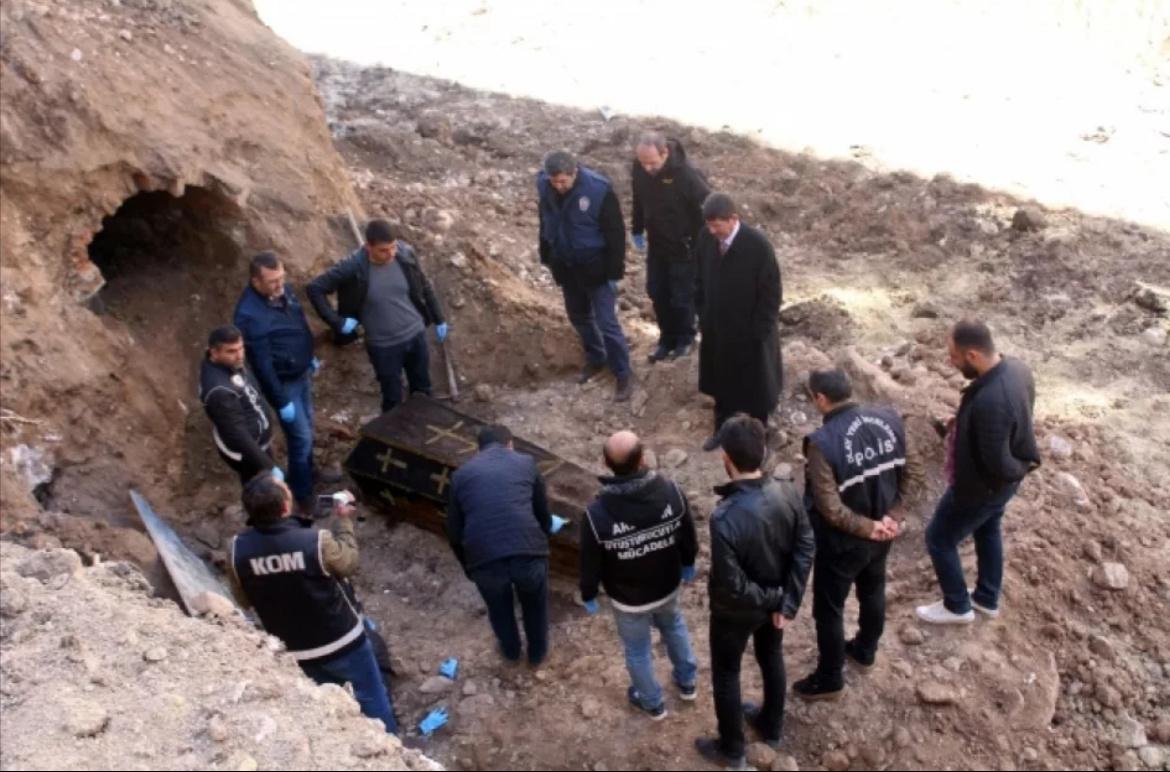 В апреле 2017 при стройке в Ардагане был вскрыт склеп с прекрасно сохранившимся гробом. Фото из сети