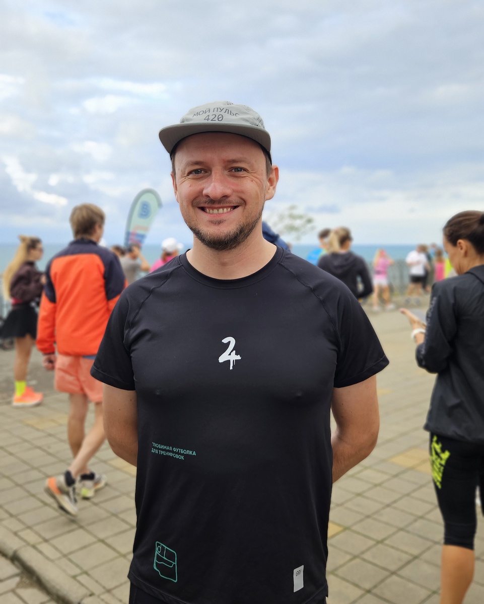 Денис Макелов