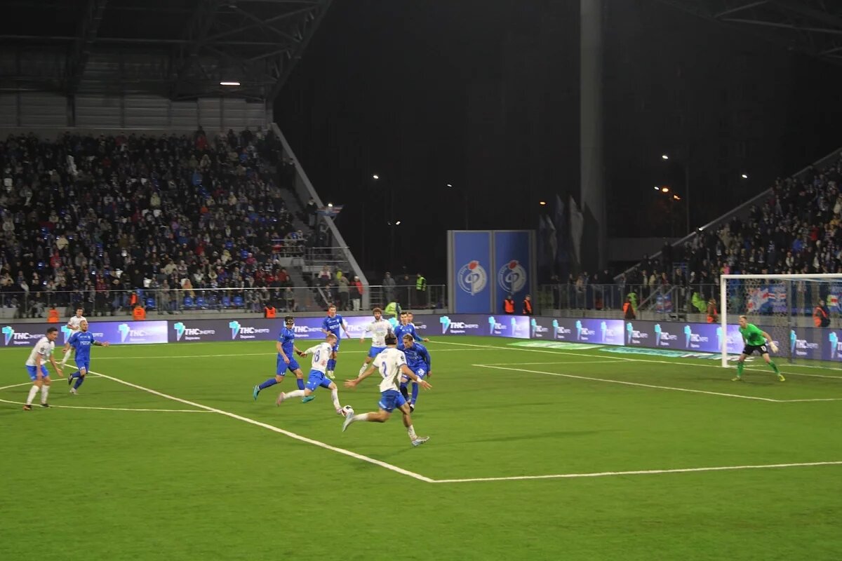    Воронежский ФК «Факел» разгромил волгоградский «Ротор»