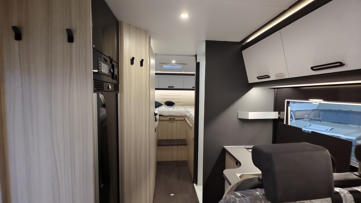 Общий вид на автодом на площадке Яхт на колесах