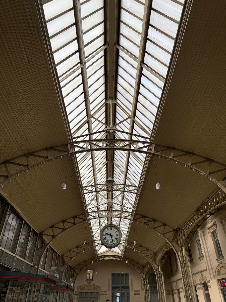 Витебский вокзал. Был открыт в 1837 году.