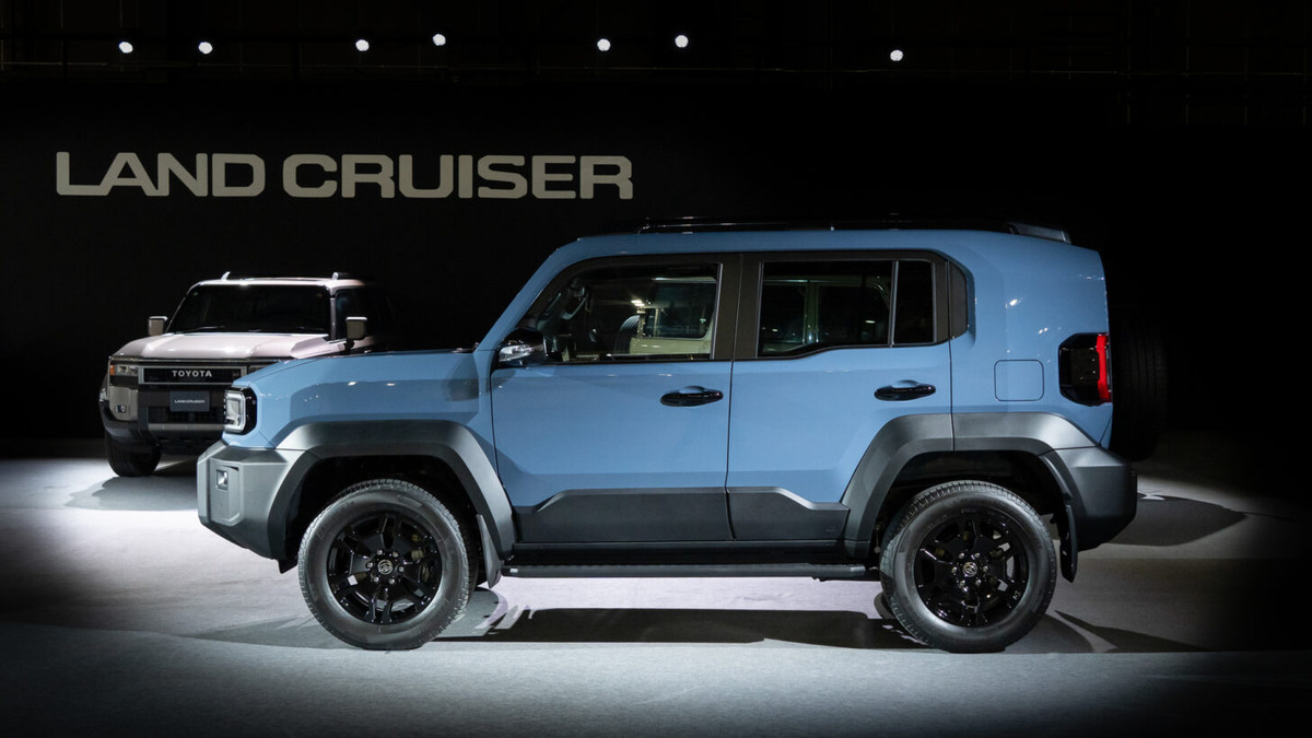    Toyota Land Cruiser FJ. Фото Toyota