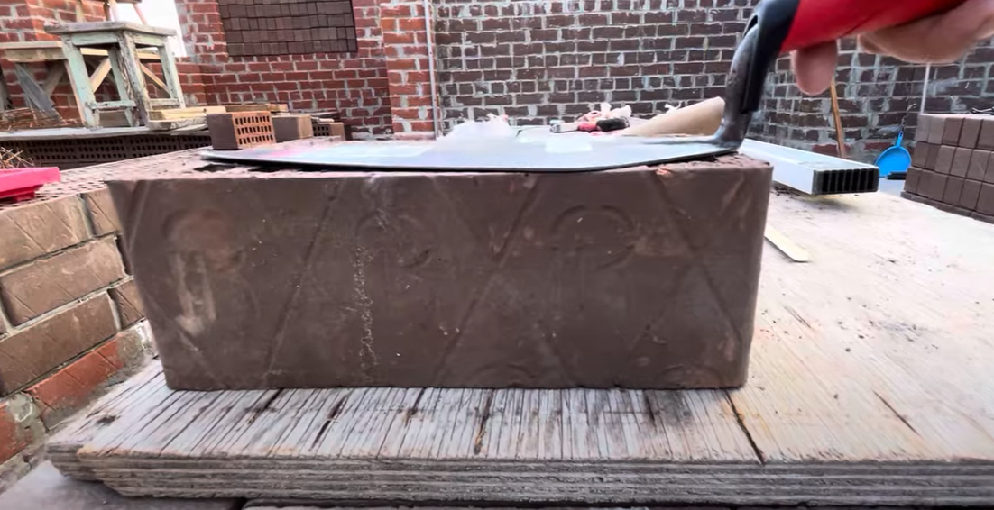 Теплоизоляция и шумоизоляция с помощью кирпича: Мифы и реальность