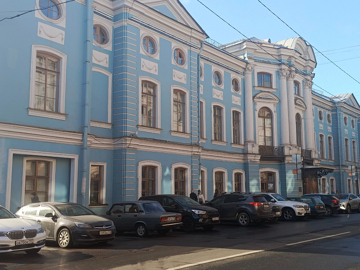 Здание музея гигиены на Итальянской улице.