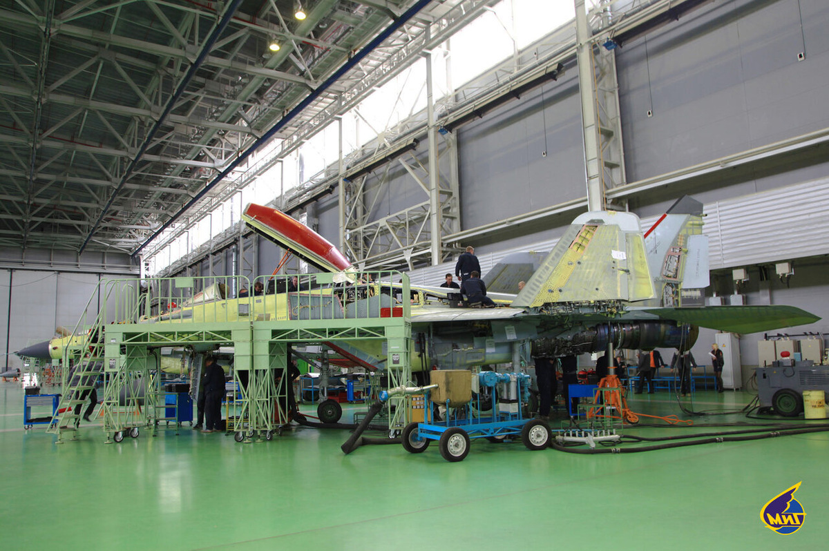    Сборка "мигов" на уже не функционирующих объектах компании у метро Динамо   
РСК МиГ