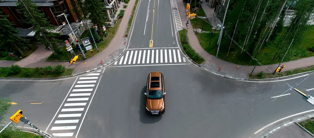 Разворот на перекрестке: как не получить штраф и не попасть в аварию