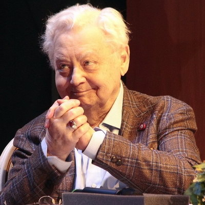     Документальный спектакль про Олега Табакова покажут в день рождения в МХТ