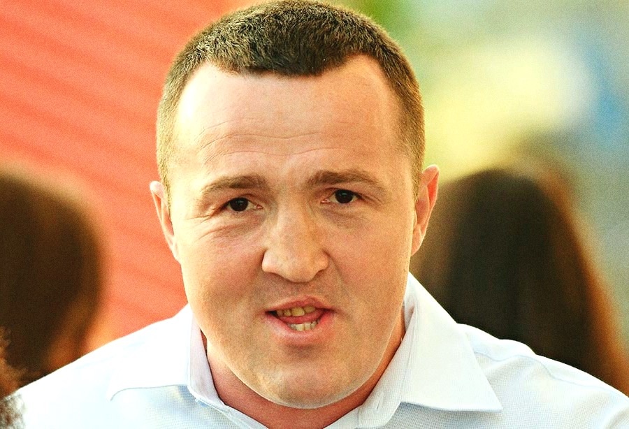 Денис Лебедев в детстве занимался гимнастикой