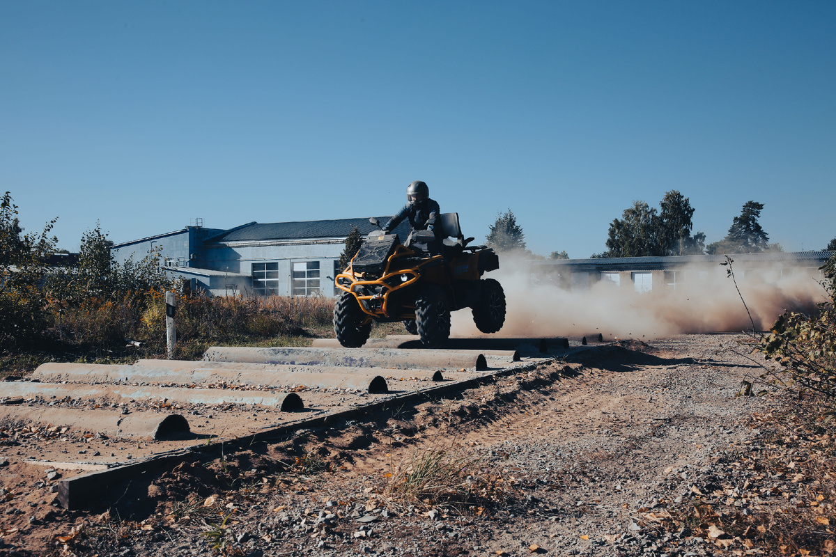 Квадроцикл STELS Гепард на испытательном полигоне