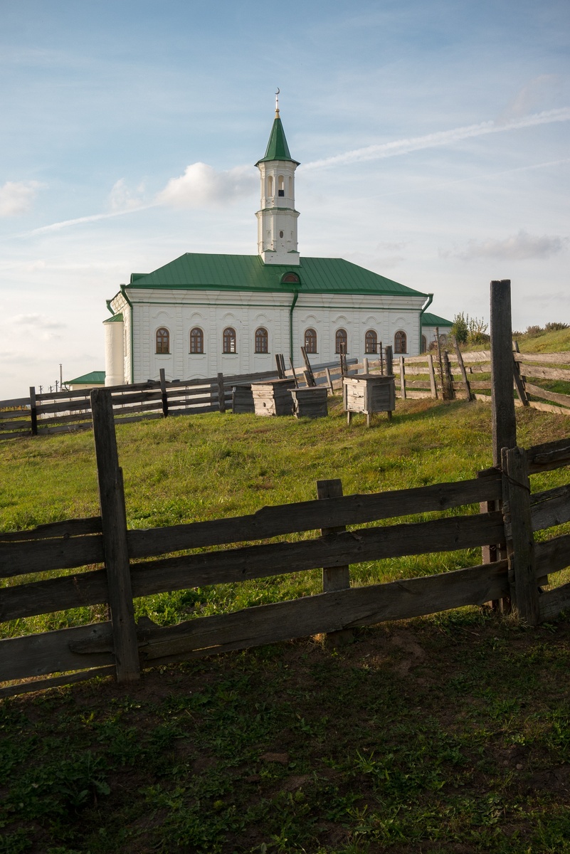 Нижняя Береске, Первая Соборная мечеть.  Построена на средства купца Бурнаева в 1769 г. Отреставрирована в 2020 г. 22.09.2025