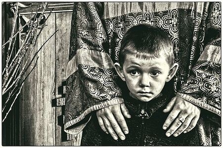 Наши дети — Божьи, но они поручены нам. Наша власть над детьми от нашего эгоизма, вот это важно усвоить.