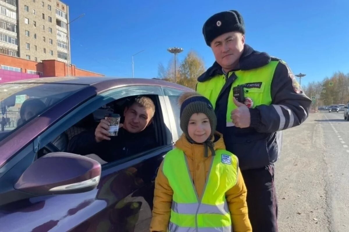    Инспекторы Стрежевого напоили водителей горячим чаем