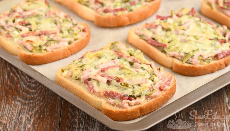 Горячие бутерброды, которые вас точно удивят вкусом и способом приготовления (6 вариантов)