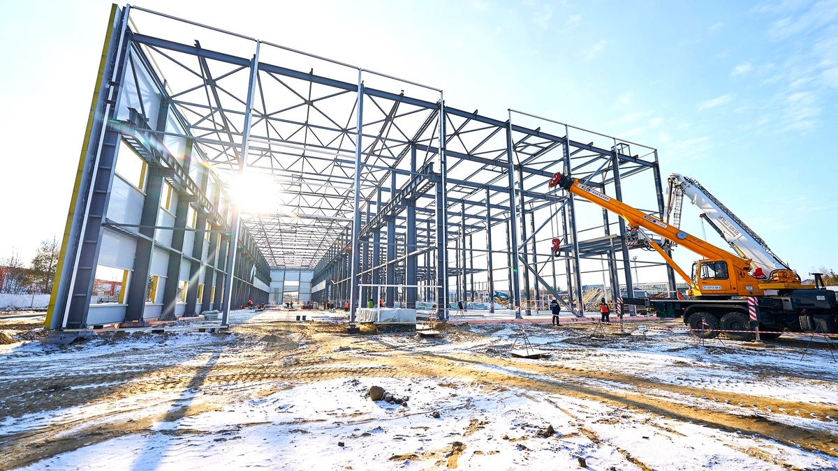    Когалымский завод полимерных труб заработает через год