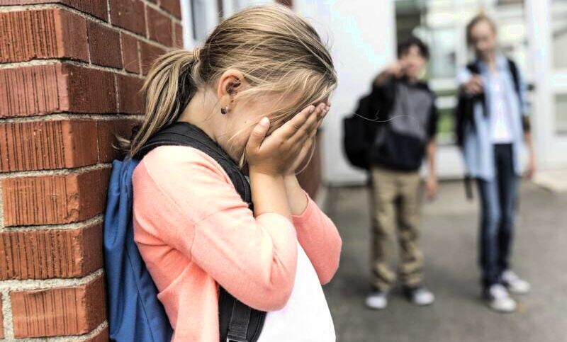 В школе Огоновской было плохо: травля одноклассников, тяжело давалась учёба