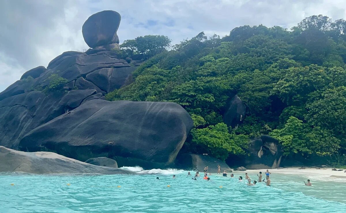    Симиланы в Таиланде открылись: фото обновленных островов и советы по отдыху