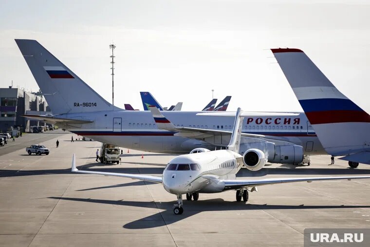 Болгария может пропустить самолет Путина через свою территорию. Фото: Роман Наумов © URA.RU