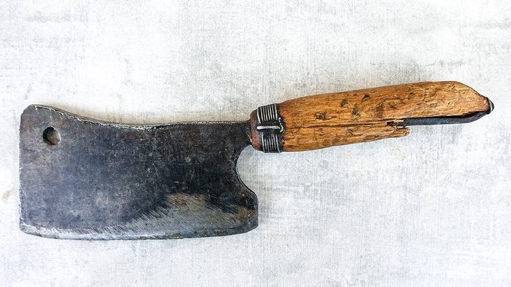Старинный тесак. Источник: pinterest.com