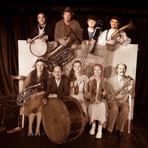     Звезда «Курьера» вернется на театральную сцену в «Гарпагониаде»