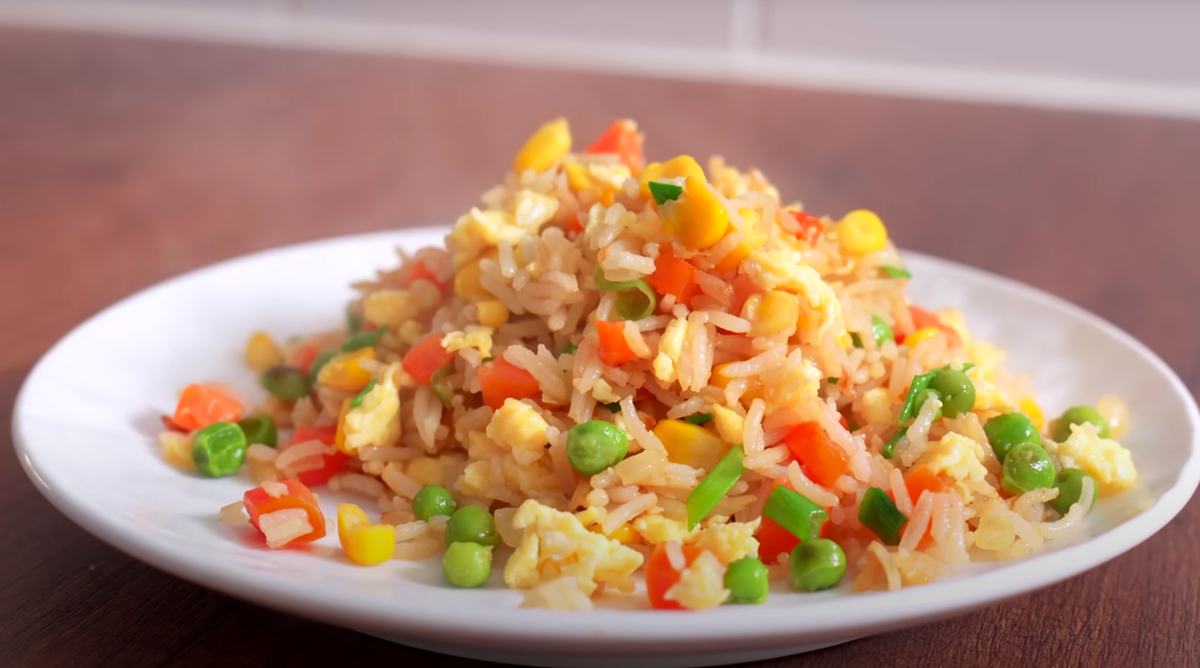 Рис на сковороде