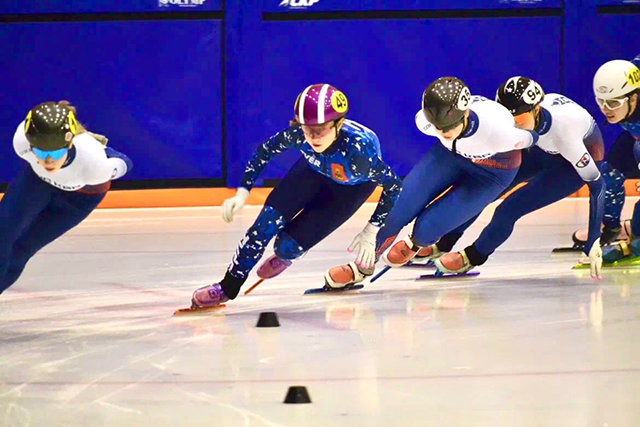 Тверские спортсмены завоевали медали всероссийских соревнований по шорт-треку