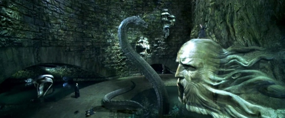 Житель тайной комнаты не хочет делиться недвижимостью