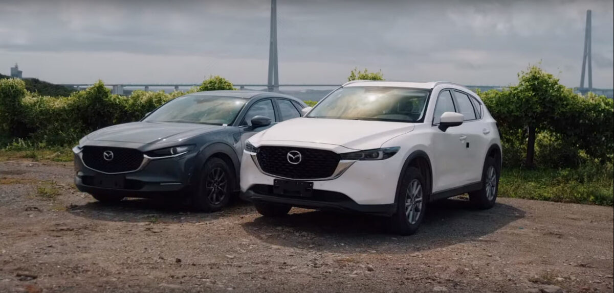 Mazda CX-30 и Mazda CX-5. Источник: скриншот из VKвидео канала «Япония Транзит»