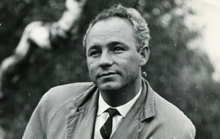 Николай Николаевич Рыбников — советский киноактёр; народный артист РСФСР