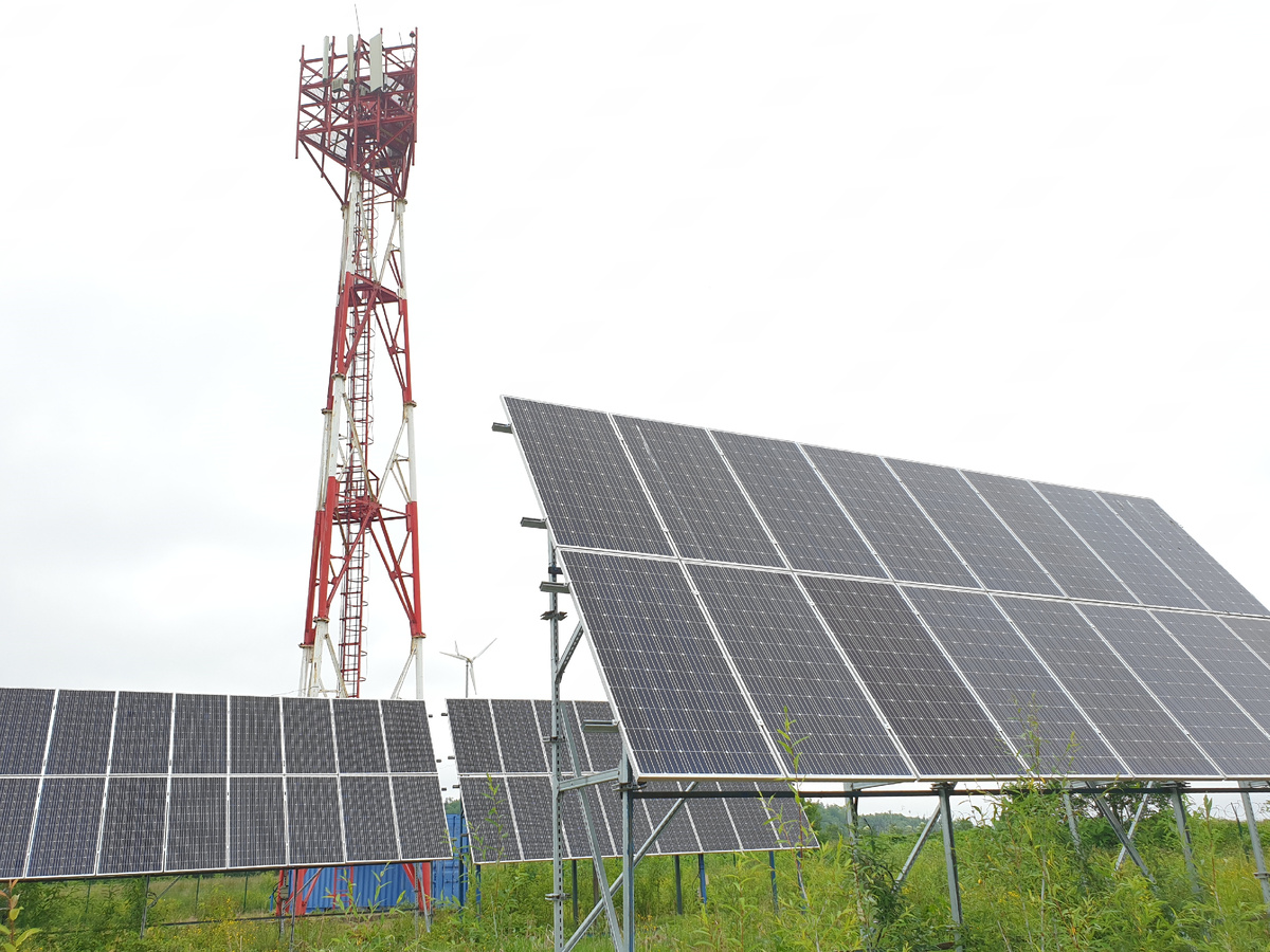 Село Огоньки, Сахалинская область. Вышка сотовой связи с автономной ветро- солнечно-дизельной системой энергоснабжения