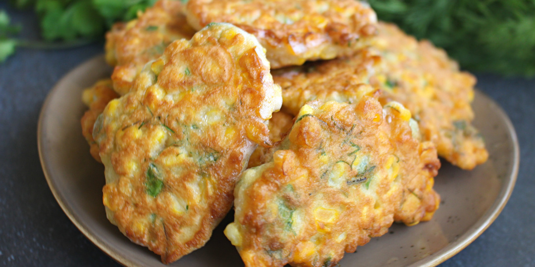 Оладьи на сковороде из свежей кукурузы