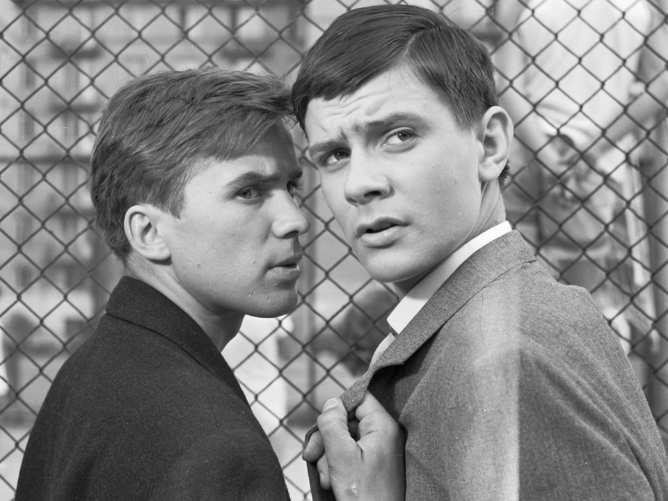 «Я шагаю по Москве» (1964)