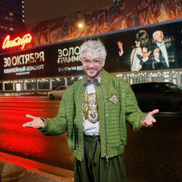     Звезды, созданные нейросетью: «Русская медиагруппа» запустила ИИ-рекламу с артистами шоу-бизнеса